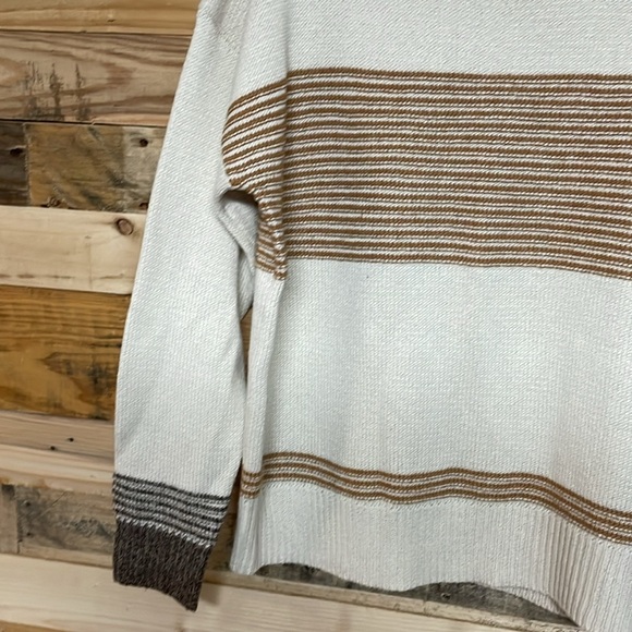 Eesome size M/L Crewneck Soft Cream Knit Sweater with Tan and Brown Stripes - Picture 4 of 7